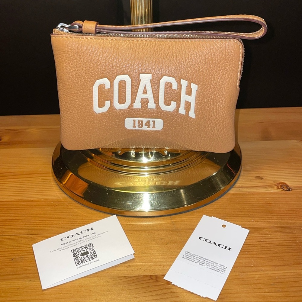 Coach 1941 Tan Pebbled Leather Wristlet – Classic Logo Pouch Minimalist Chic